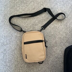 NWOT Brixley Crossbody Sling Bag in color Desert